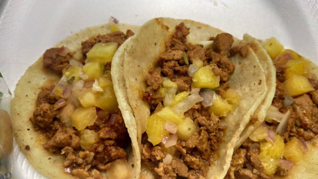 Toro loco tacos y burros percherón | restaurant | 370 E Chandler Blvd, Chandler, AZ 85225, USA | 4804370360 OR +1 480-437-0360