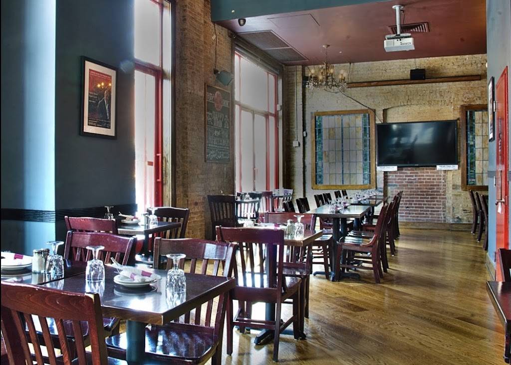 Mullanes Bar & Grill | restaurant | 71 Lafayette Ave, Brooklyn, NY 11217, USA | 7187977606 OR +1 718-797-7606