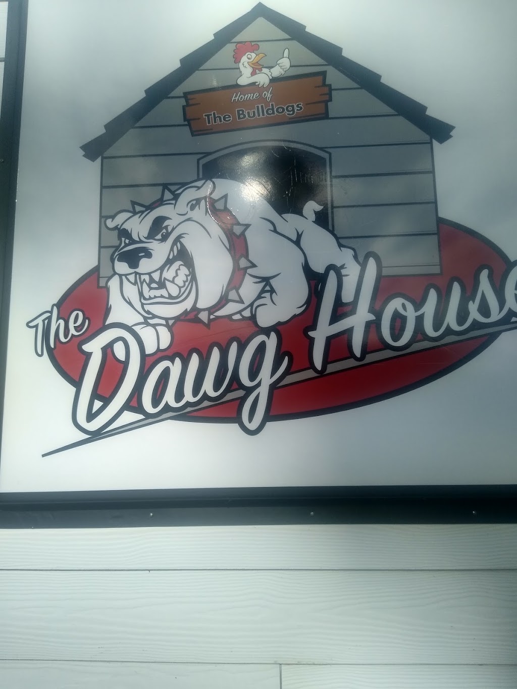 The Dawg House aka Finks | restaurant | 402 E Hwy St, Vicksburg, MI 49097, USA | 2696494117 OR +1 269-649-4117