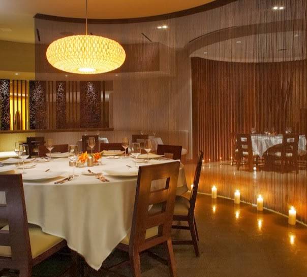 The Wave Kitchen & Bar | restaurant | 3244 Ocean Dr, Vero Beach, FL 32963, USA | 7724100100 OR +1 772-410-0100