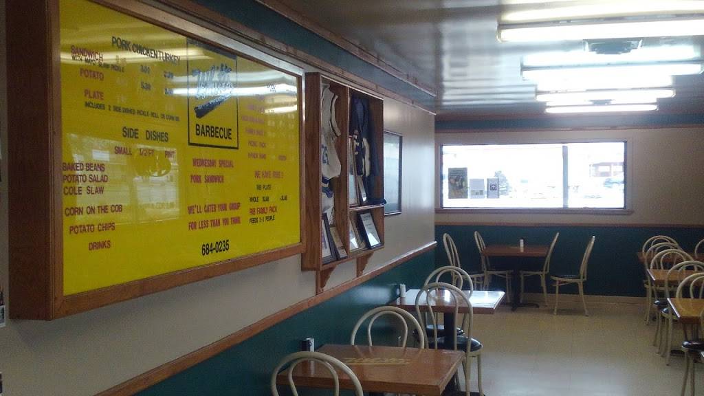 Whitts Barbecue | restaurant | 758 Madison St #3519, Shelbyville, TN 37160, USA | 9316840235 OR +1 931-684-0235