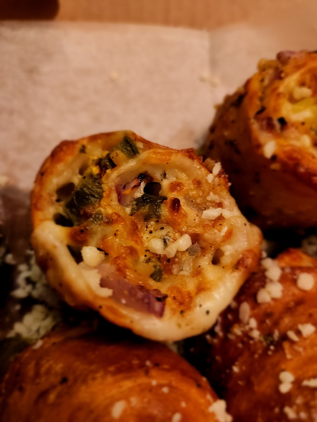 DMV PIZZA | restaurant | 3406 Commonwealth Ave, Alexandria, VA 22305, USA | 7039988080 OR +1 703-998-8080