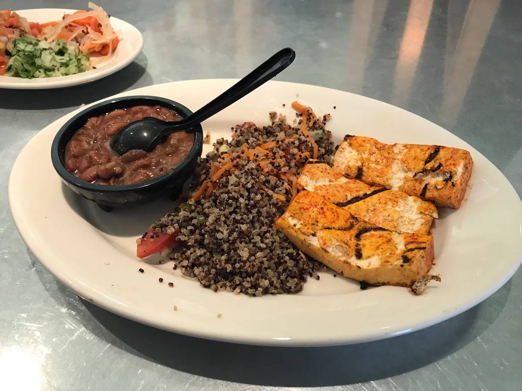 Sharkys Woodfired Mexican Grill | restaurant | 20419 Devonshire St, Chatsworth, CA 91311, USA | 8188868446 OR +1 818-886-8446