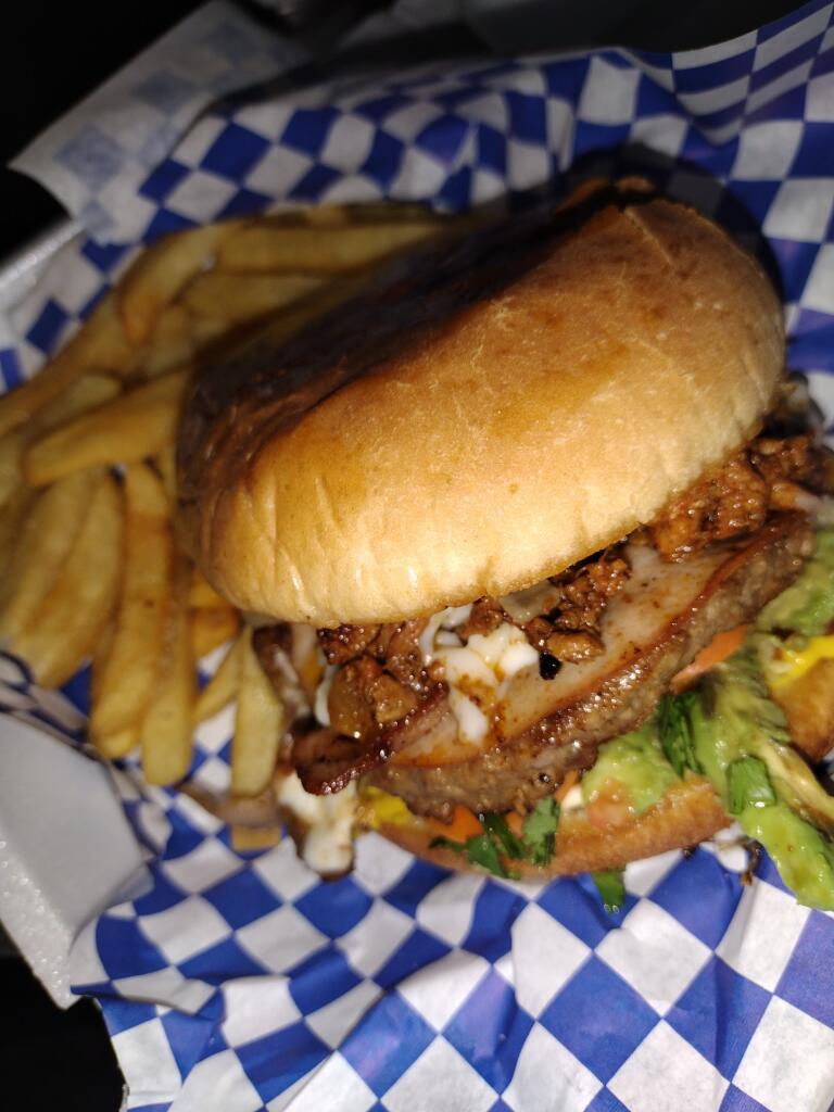 Las tres Lupitas tacos y tortas | restaurant | 1447 SW Military Dr, San Antonio, TX 78221, USA | 2109007419 OR +1 210-900-7419