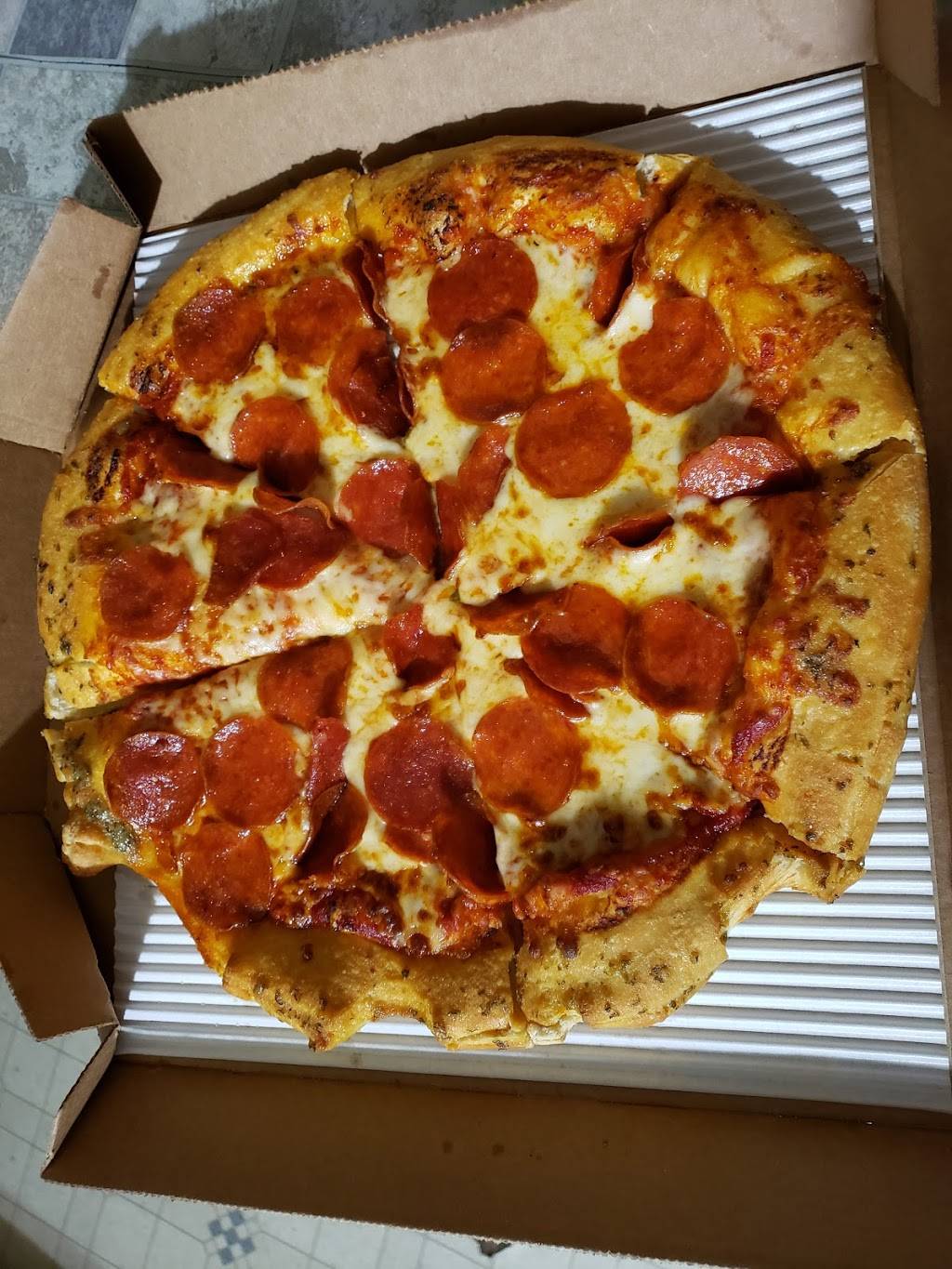 Pizza Hut | meal takeaway | 4318 Grand Haven Rd, Muskegon, MI 49441, USA | 2317984511 OR +1 231-798-4511