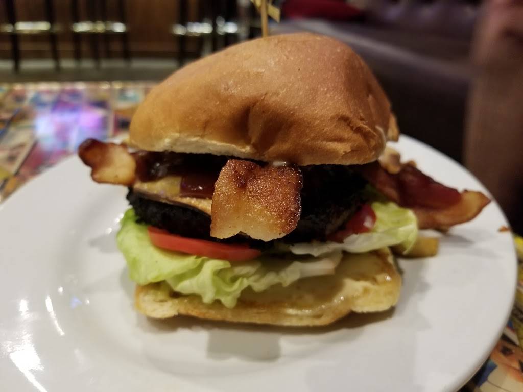 Field House | American Sports Pub | restaurant | 1310 Fulton Ave Suite D, Sacramento, CA 95825, USA | 9164871045 OR +1 916-487-1045