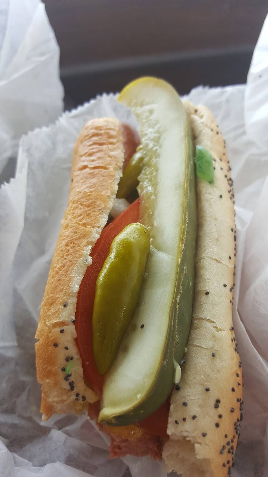 H Dog | restaurant | 36 US-41, Schererville, IN 46375, USA | 2193226382 OR +1 219-322-6382