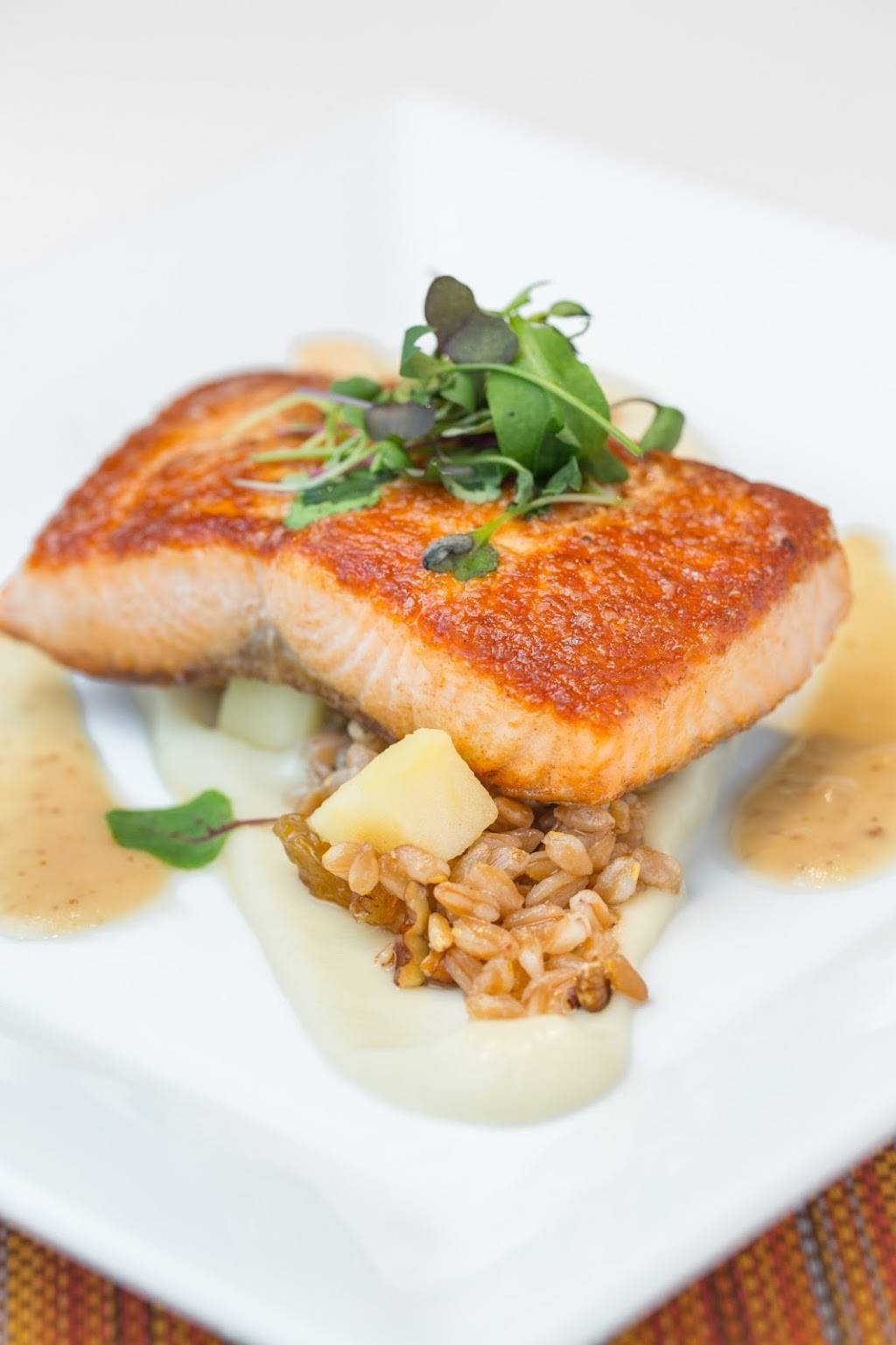 Forty Carrots | restaurant | 10250 Santa Monica Blvd, Los Angeles, CA 90067, USA | 3107727178 OR +1 310-772-7178