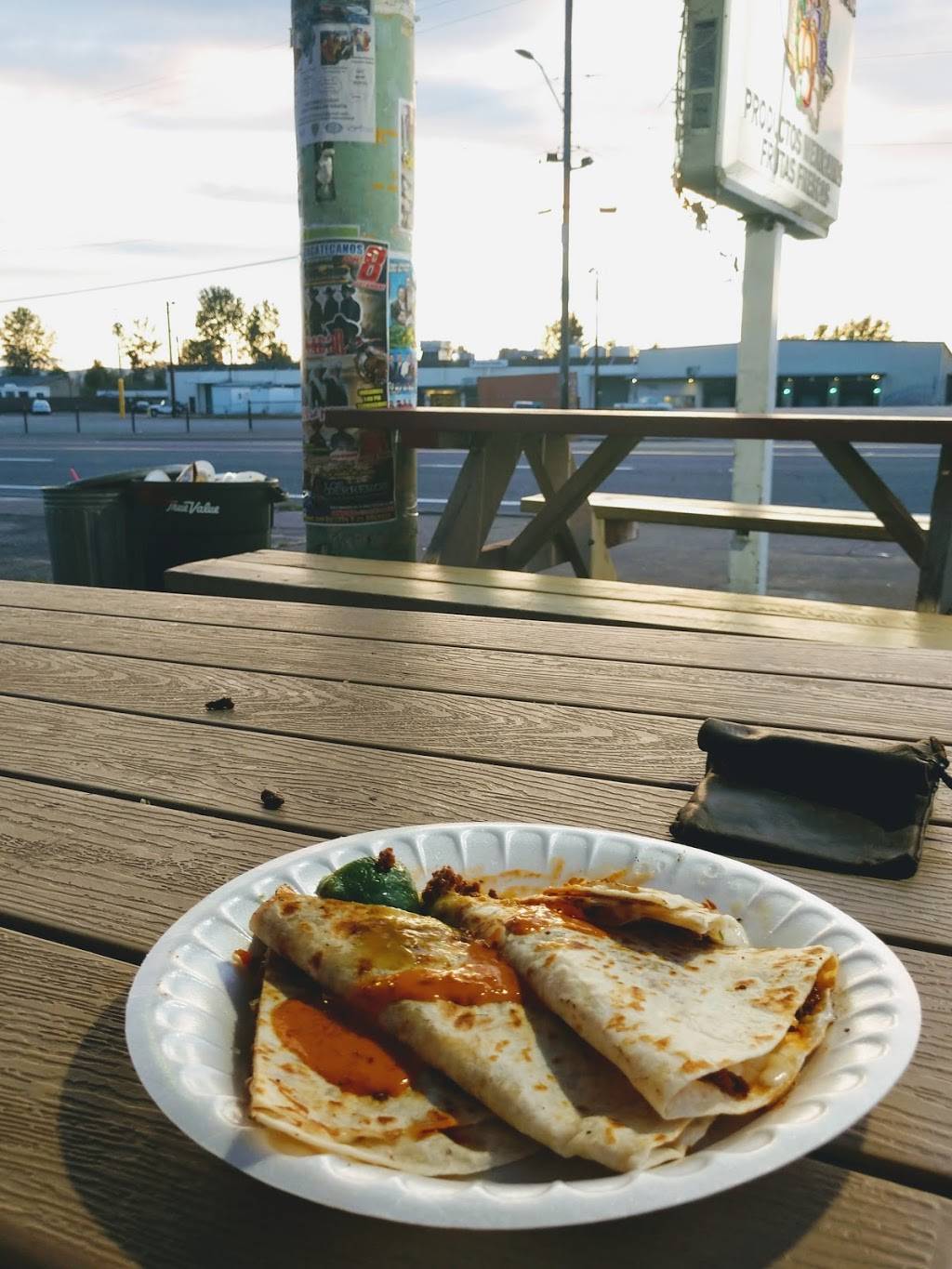 Taqueria Los Peques | restaurant | 3390 Portland Rd NE, Salem, OR 97301, USA | 9712397914 OR +1 971-239-7914