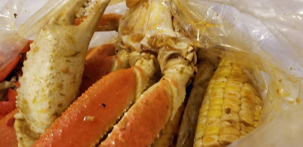 The Crazy Crab Chicago | restaurant | 9204 S Western Ave, Evergreen Park, IL 60805, USA | 7084228000 OR +1 708-422-8000