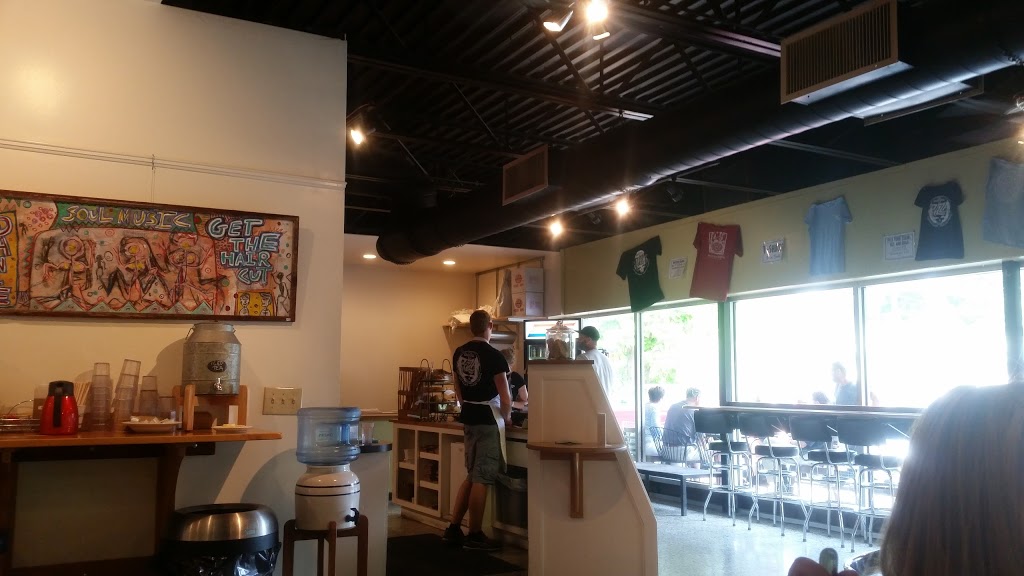 Newtown Baking & Kitchen | bakery | 960 W Beverley St, Staunton, VA 24401, USA | 5408853799 OR +1 540-885-3799