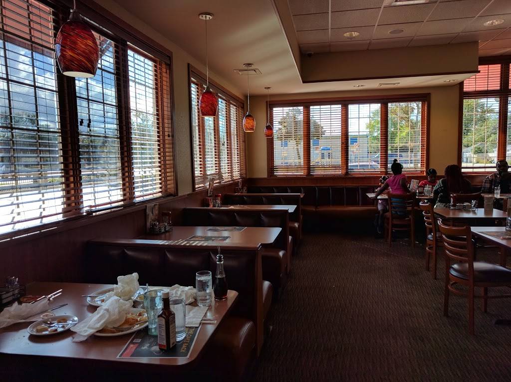 Dennys | restaurant | 7822 W Capitol Dr, Milwaukee, WI 53222, USA | 4143930856 OR +1 414-393-0856