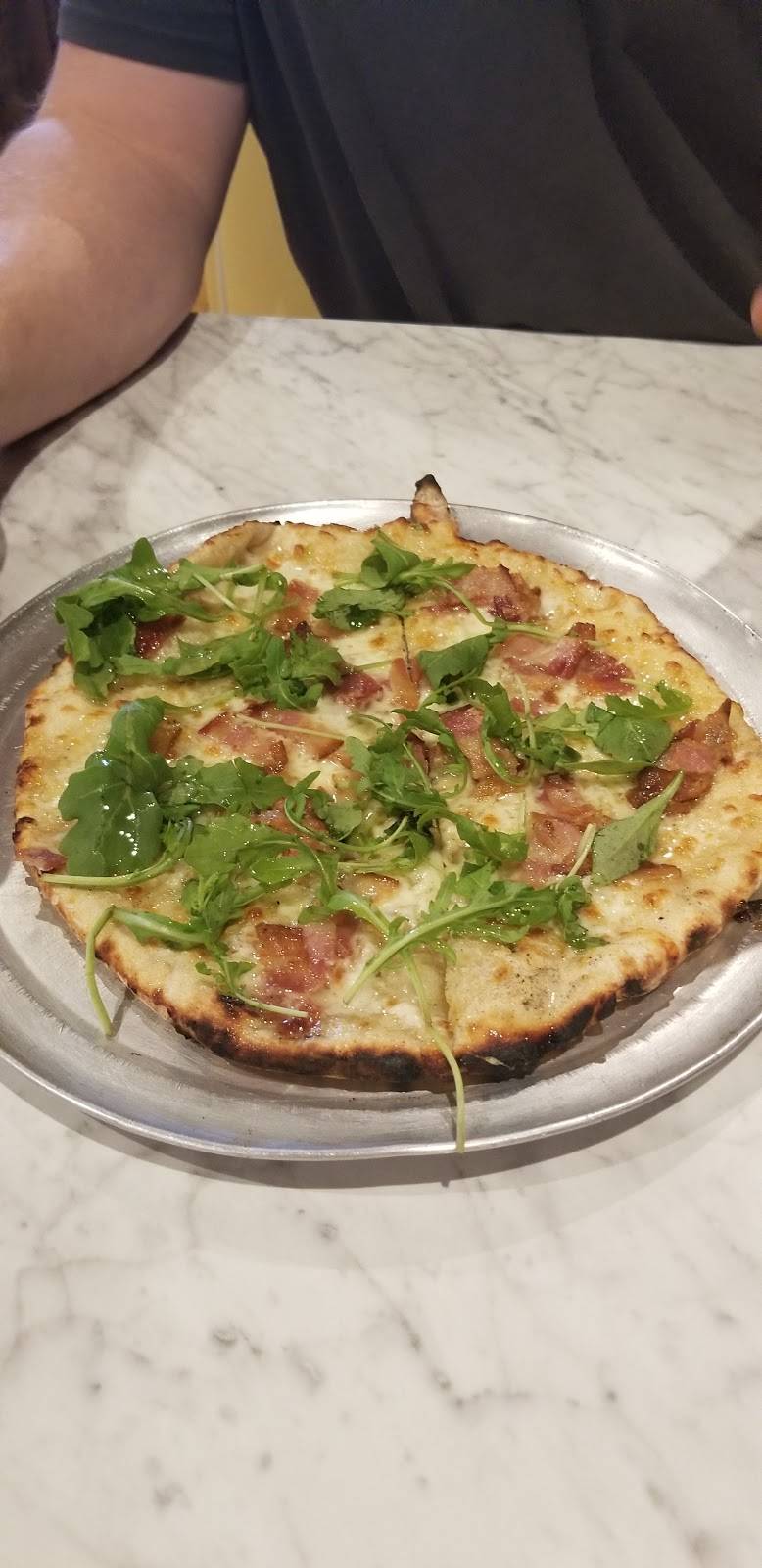 Dominics Truck & Dine | restaurant | 340 Gilmer Ferry Rd, Ball Ground, GA 30107, USA | 6784543463 OR +1 678-454-3463