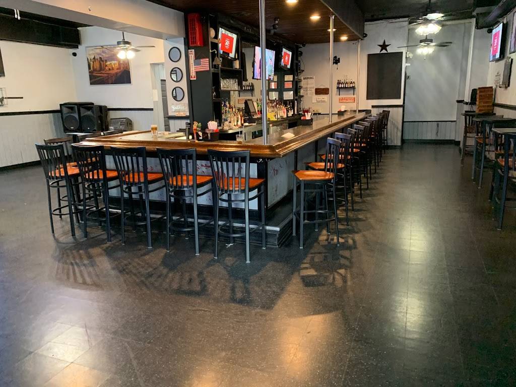 JW Dowds Pub | restaurant | 4 W Village Green, Hicksville, NY 11801, USA | 5166445545 OR +1 516-644-5545