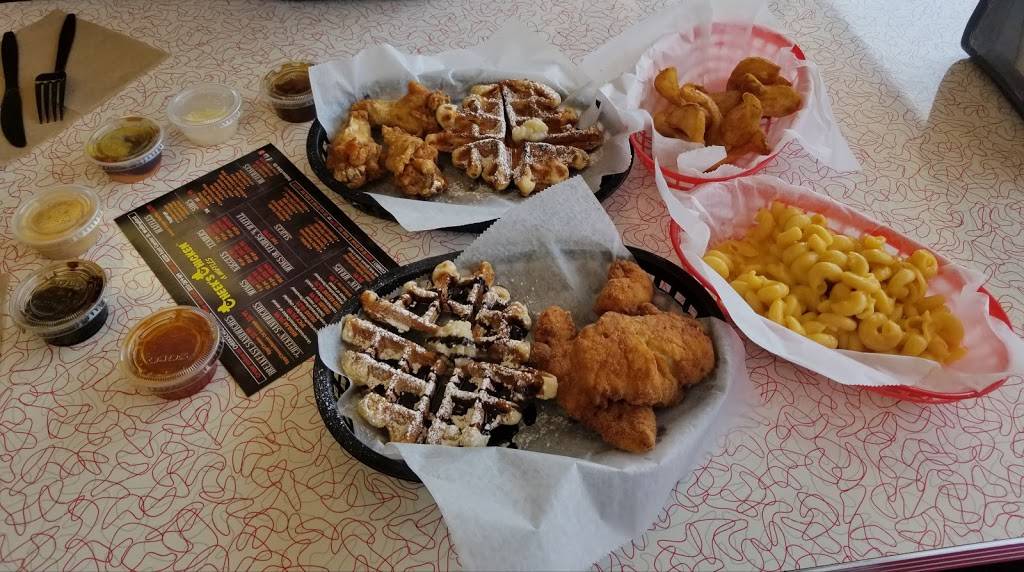 Cheeks Chicken & Waffles | restaurant | 822 E Center St, Wallingford, CT 06492, USA | 2032691119 OR +1 203-269-1119