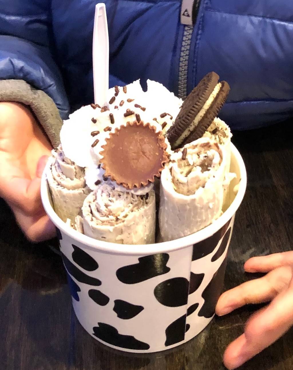 HIRO Sushi & Desserts Bar | restaurant | 1453 E 53rd St, Chicago, IL 60615, USA | 7736332797 OR +1 773-633-2797