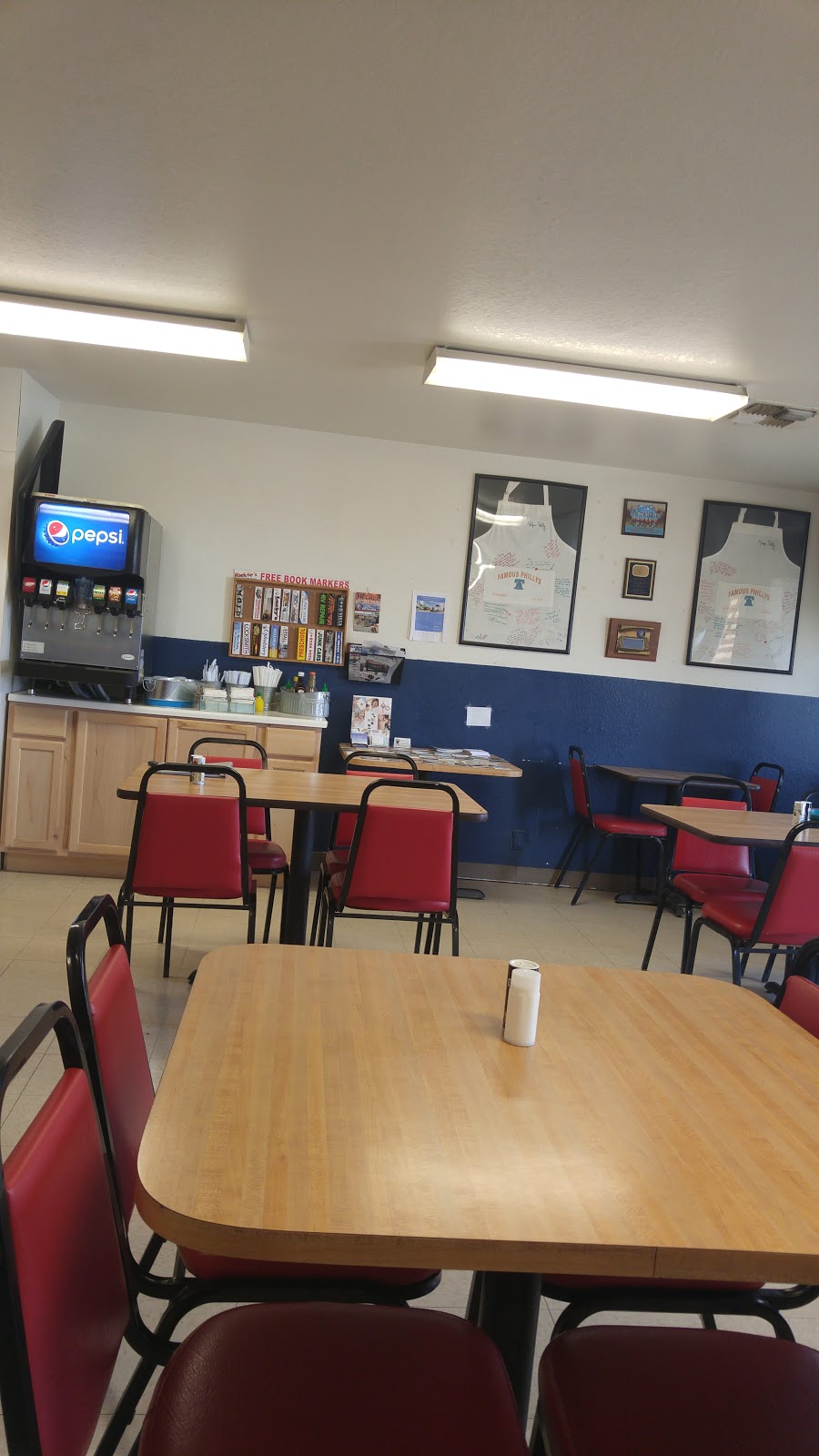 Famous Phillys | restaurant | Fort Mohave, AZ 86426, USA | 9284441084 OR +1 928-444-1084