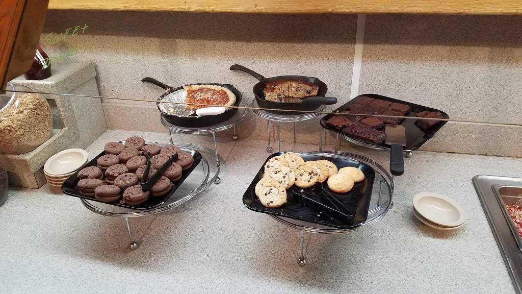 Hosss Steak & Sea House | restaurant | 3604 E Market St, York, PA 17402, USA | 7177574541 OR +1 717-757-4541