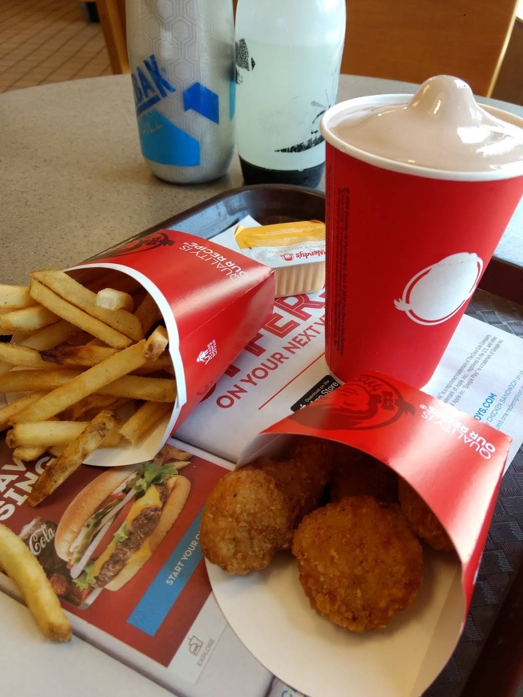 Wendys | restaurant | 1655 Plymouth Rd, Ann Arbor, MI 48105, USA | 7346631655 OR +1 734-663-1655