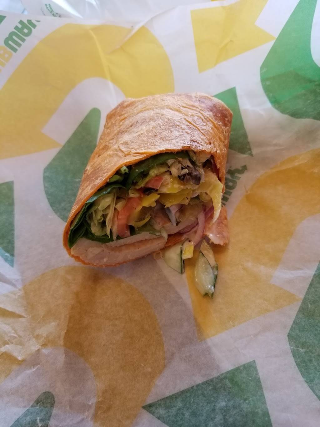 Subway Restaurants | restaurant | 4801 Little Rd, Shopping Ctr #123, Arlington, TX 76017, USA | 8175632168 OR +1 817-563-2168