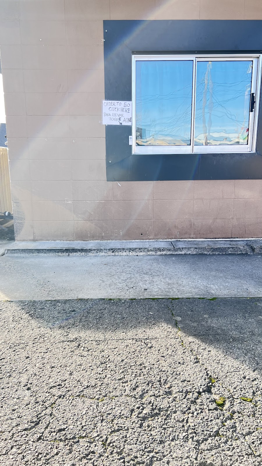 Portal del Gusto | restaurant | 120 Harkrider St, Conway, AR 72032, USA | 5012059690 OR +1 501-205-9690