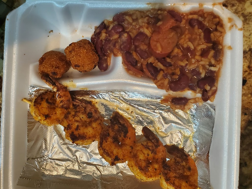 Deux What Cha Wanna | restaurant | 19415 Pinehurst Trail Dr, Humble, TX 77339, USA | 8323314542 OR +1 832-331-4542