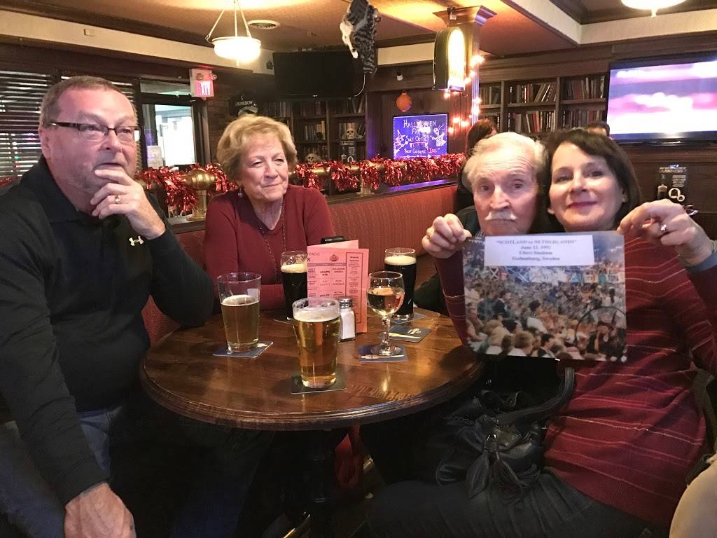 Abbey Road Pub & Patio | restaurant | 3200 Erin Mills Pkwy, Mississauga, ON L5L 1W8, Canada | 9056089603 OR +1 905-608-9603