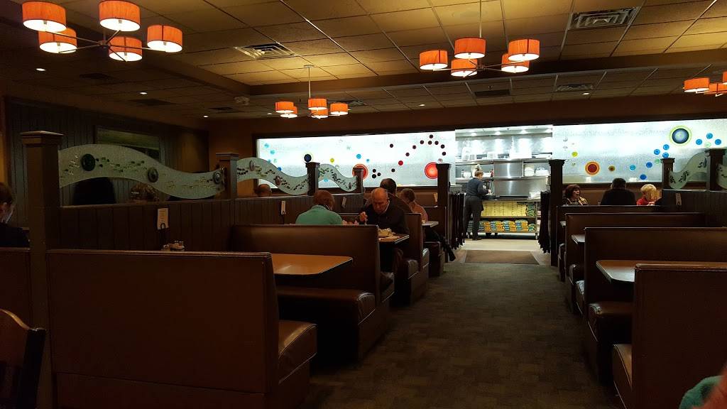 Armstrongs | restaurant | 1136 Thorn Run Rd, Coraopolis, PA 15108, USA | 4122629355 OR +1 412-262-9355