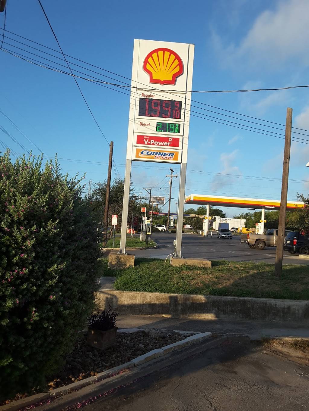 Corner Store | cafe | 3727 Thousand Oaks, San Antonio, TX 78247, USA | 2104944952 OR +1 210-494-4952