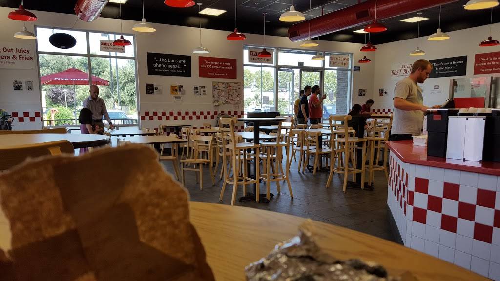 Five Guys | meal takeaway | 768 Ikea Ct, West Sacramento, CA 95605, USA | 9167375680 OR +1 916-737-5680