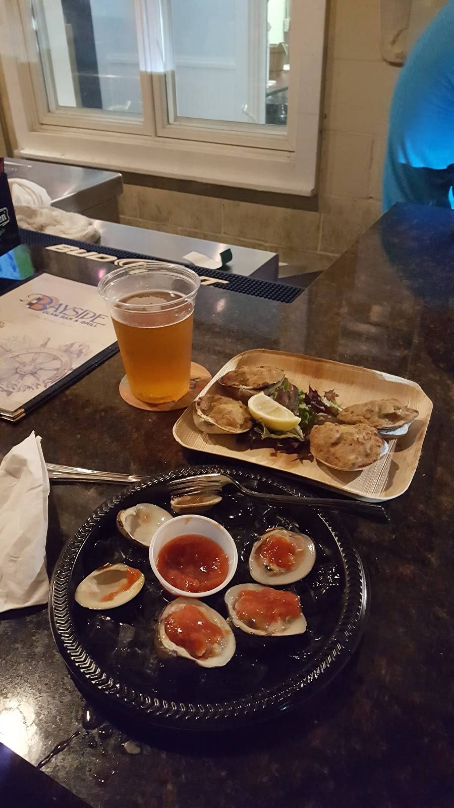 Bayside Clam & Grill Bar | restaurant | 300 Bayview Ave, East Islip, NY 11730, USA | 6312779100 OR +1 631-277-9100