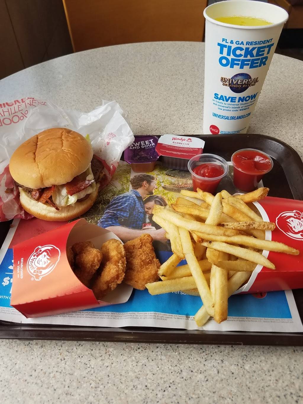 Wendys | restaurant | 8470 SW State Rd 200, Ocala, FL 34481, USA | 3522379416 OR +1 352-237-9416