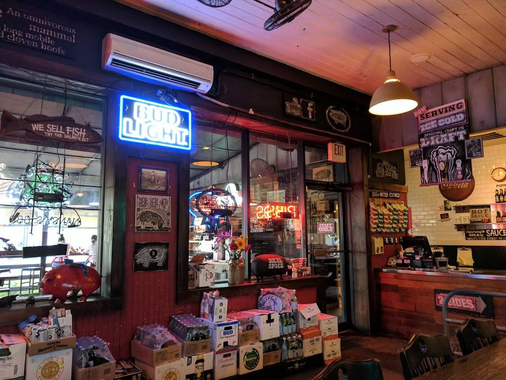 Nancys Bar-B-Q | restaurant | 301 S Pineapple Ave, Sarasota, FL 34237, USA | 9413662271 OR +1 941-366-2271