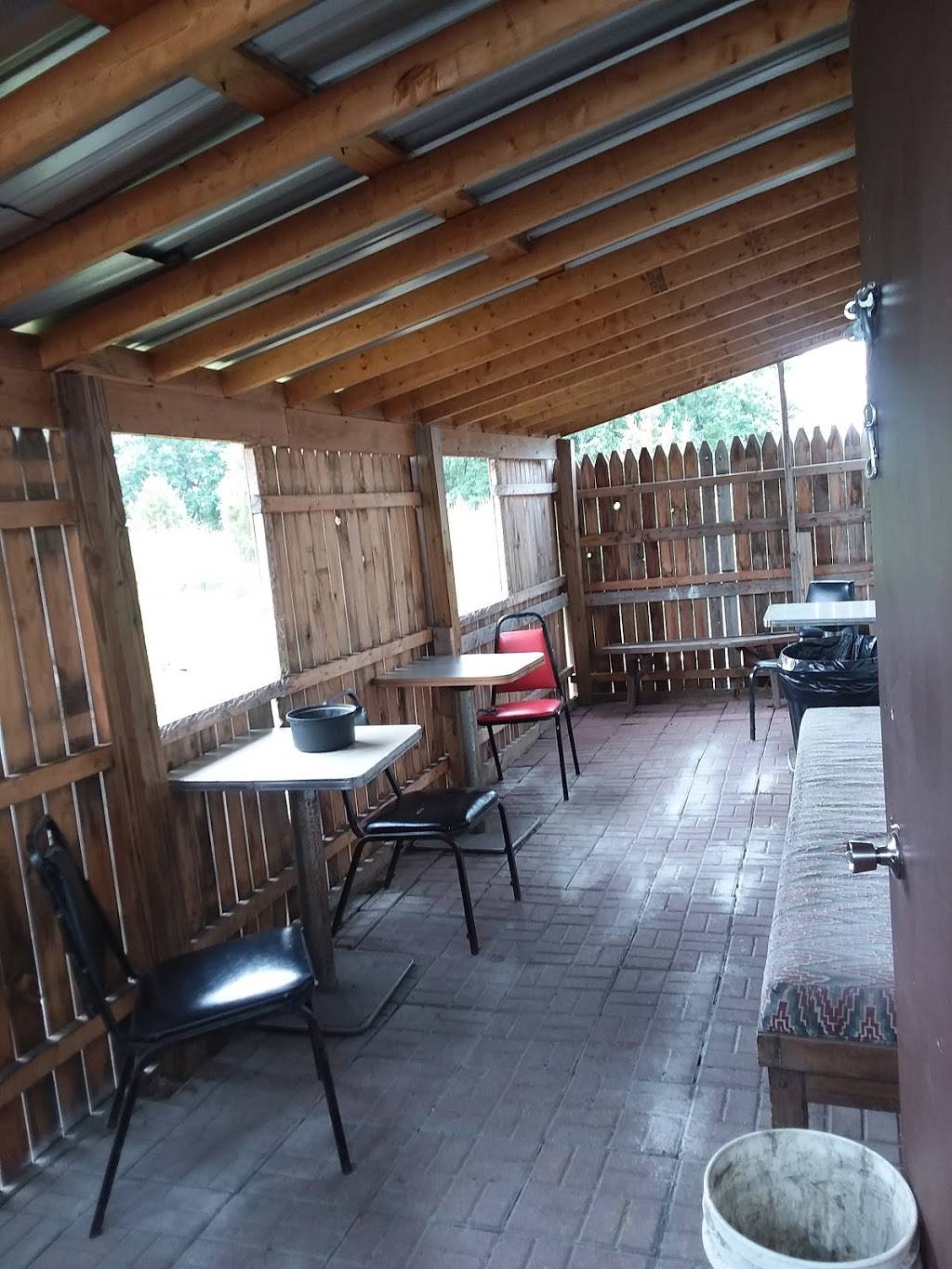 Westwood Saloon | restaurant | 2103 Baltimore St, Defiance, OH 43512, USA | 4197844645 OR +1 419-784-4645