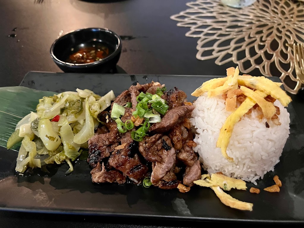 Khmai Cambodian Fine Dining | restaurant | 2043 W Howard St, Chicago, IL 60645, USA | 3126267710 OR +1 312-626-7710