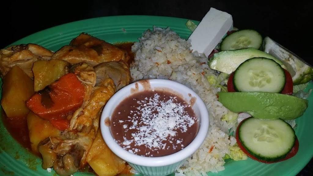 Pupuseria Dona Marta | restaurant | 1020 Seven Oaks Blvd #C, Bridge City, LA 70094, USA | 5044368179 OR +1 504-436-8179