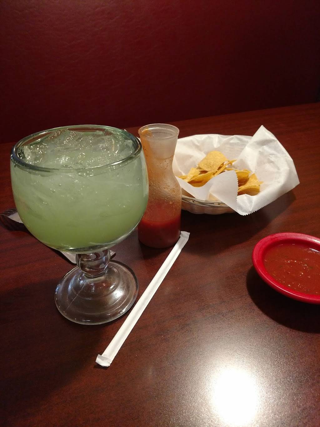 El Palomar | restaurant | 1412 Circleville Plaza Dr, Circleville, OH 43113, USA | 7404748270 OR +1 740-474-8270