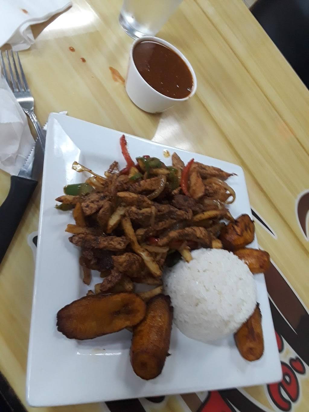 Cafe Que Rico | restaurant | 1822 NE Miami Gardens Dr, Miami, FL 33179, USA | 3056273845 OR +1 305-627-3845