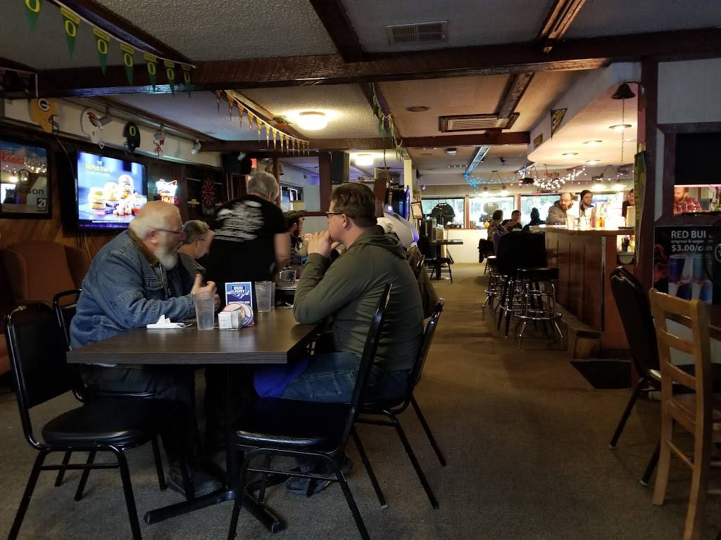 Whistle Stop Bar & Grill | restaurant | 66674 E, US-26, Welches, OR 97067, USA | 5036223440 OR +1 503-622-3440