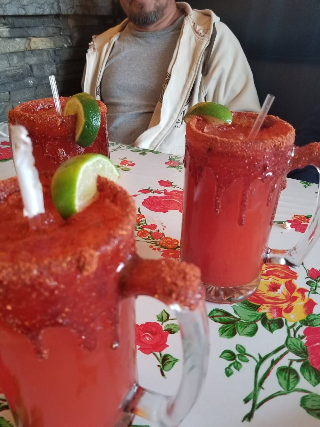 Mariscos Las Palmas | restaurant | 777 E Vista Way #206, Vista, CA 92084, USA | 7609459261 OR +1 760-945-9261