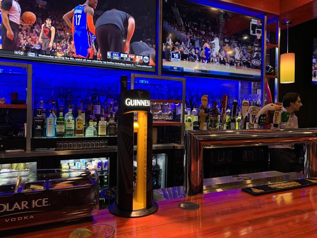 St. Louis Bar & Grill | restaurant | 5777 Main St, Whitchurch-Stouffville, ON L4A 4R2, Canada | 9056424224 OR +1 905-642-4224