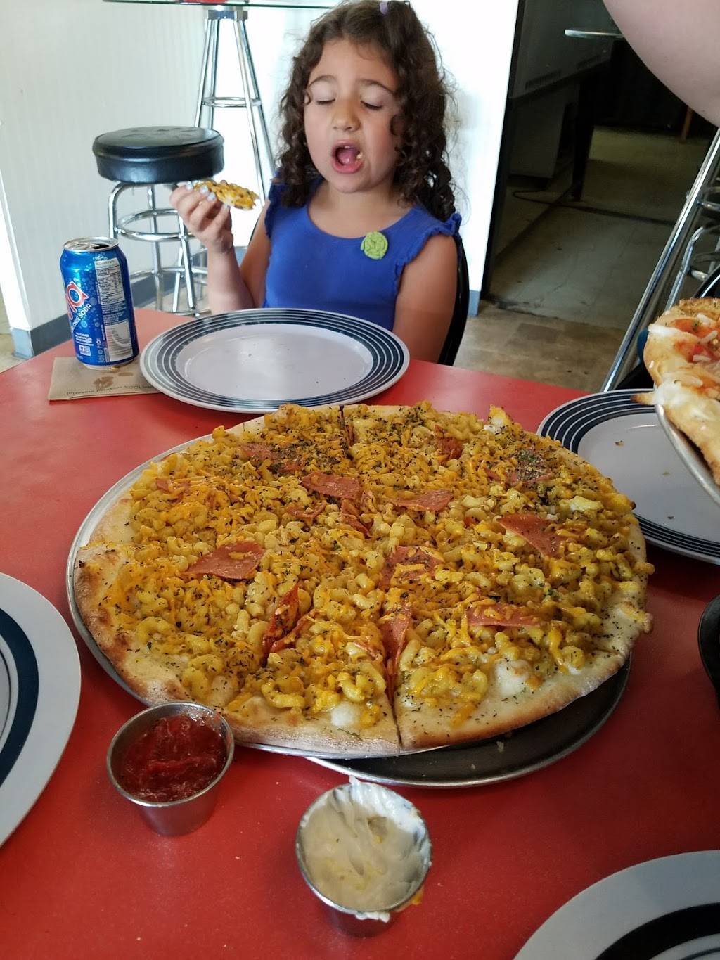 Pi Vegan Pizzeria | restaurant | 5301 Roosevelt Way NE, Seattle, WA 98105, USA | 2063431415 OR +1 206-343-1415