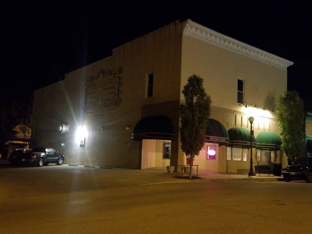 WBs | restaurant | 409 7th St, Charleston, IL 61920, USA | 2173485147 OR +1 217-348-5147