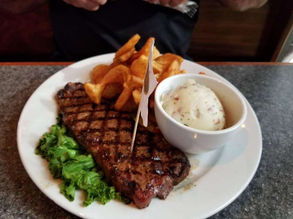 Drafts Sports Bar & Grill | restaurant | 7700 Westgate Blvd, Kissimmee, FL 34747, USA | 4072390510 OR +1 407-239-0510