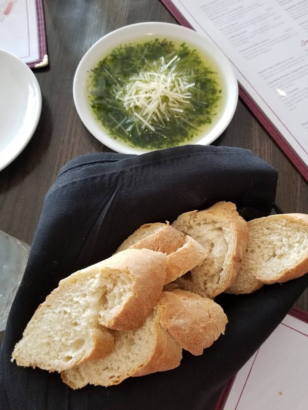 Leocis Mercato Italiano | restaurant | 5500 Abercorn St #36, Savannah, GA 31405, USA | 9127774911 OR +1 912-777-4911