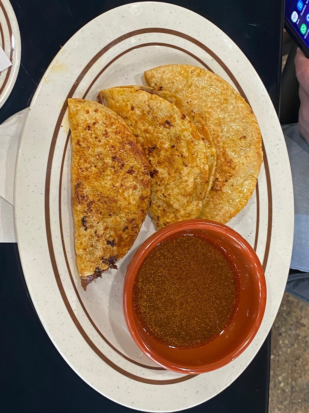 La Birrieria Restaurant | restaurant | 4743 W Grand Ave, Chicago, IL 60639, USA | 7739042016 OR +1 773-904-2016