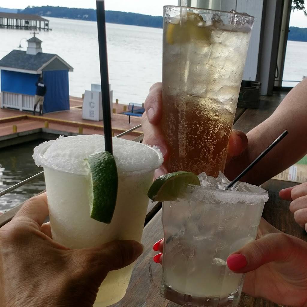 The Pointe at Lake Gaston | restaurant | 1865 Eaton Ferry Rd, Littleton, NC 27850, USA | 2525860466 OR +1 252-586-0466