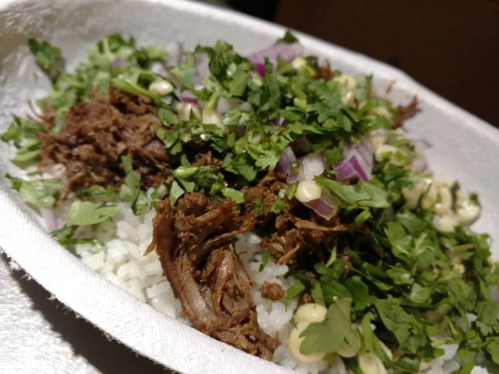 Chipotle Mexican Grill | restaurant | 3450 Dodge St, Dubuque, IA 52003, USA | 5635822841 OR +1 563-582-2841