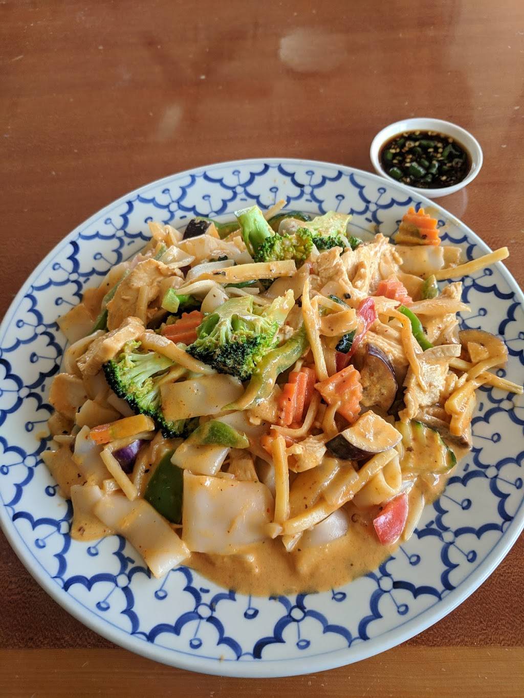 Chin Asian Cuisine | restaurant | 1322 W Main St, Lewisville, TX 75067, USA | 4694644628 OR +1 469-464-4628