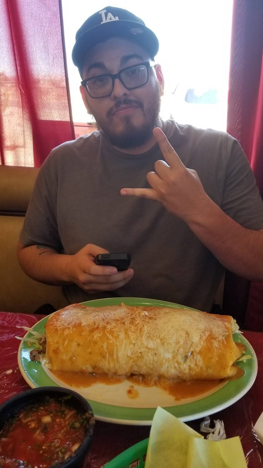 El Patron Family Restaurant | restaurant | 3724 Phelan Rd, Phelan, CA 92371, USA | 4429369300 OR +1 442-936-9300